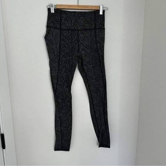Athleta Lightning Static 7/8 Leggings Black White High Waisted Size Small Women - Picture 2 of 10